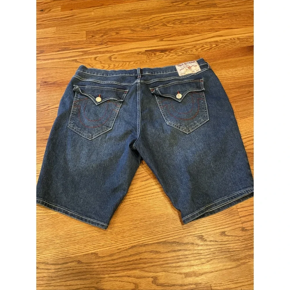 True Religion Men's Ricky Relaxed Straight Jean Denim Shorts Blue Size 40